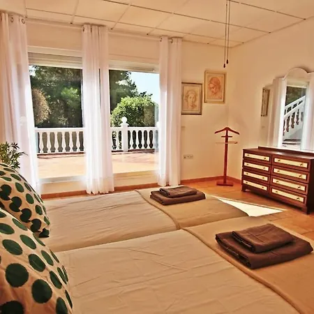 Tess Arenas Holiday home *