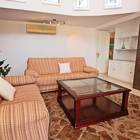 Tess Arenas Holiday home *